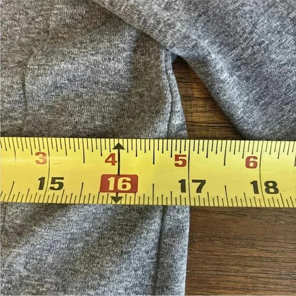 Under Armour Gray Long Sleeve Stretch Heatgear Full Zip Mock Neck Jacket Small - Picture 9 of 11